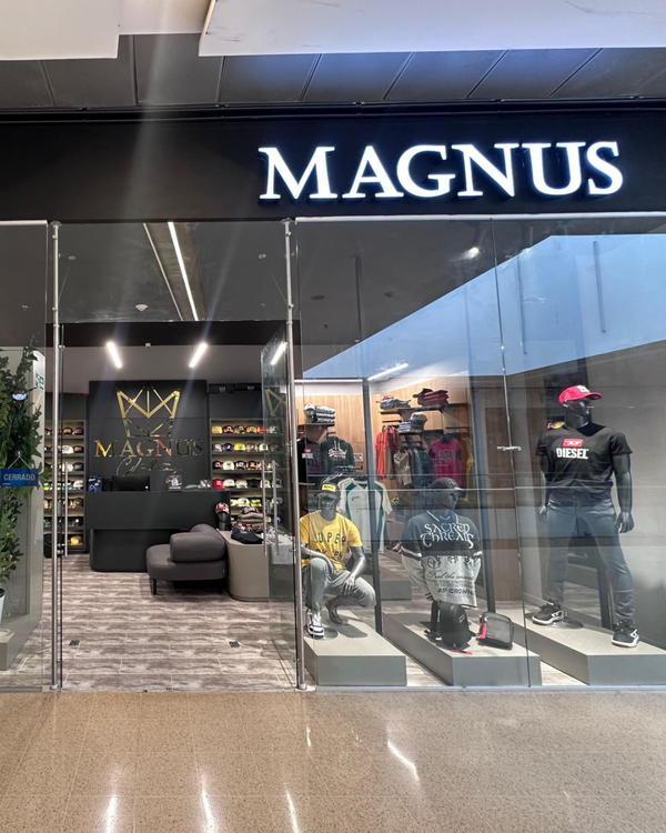 MUEBLES PARA ALMACENES SHOWROOM